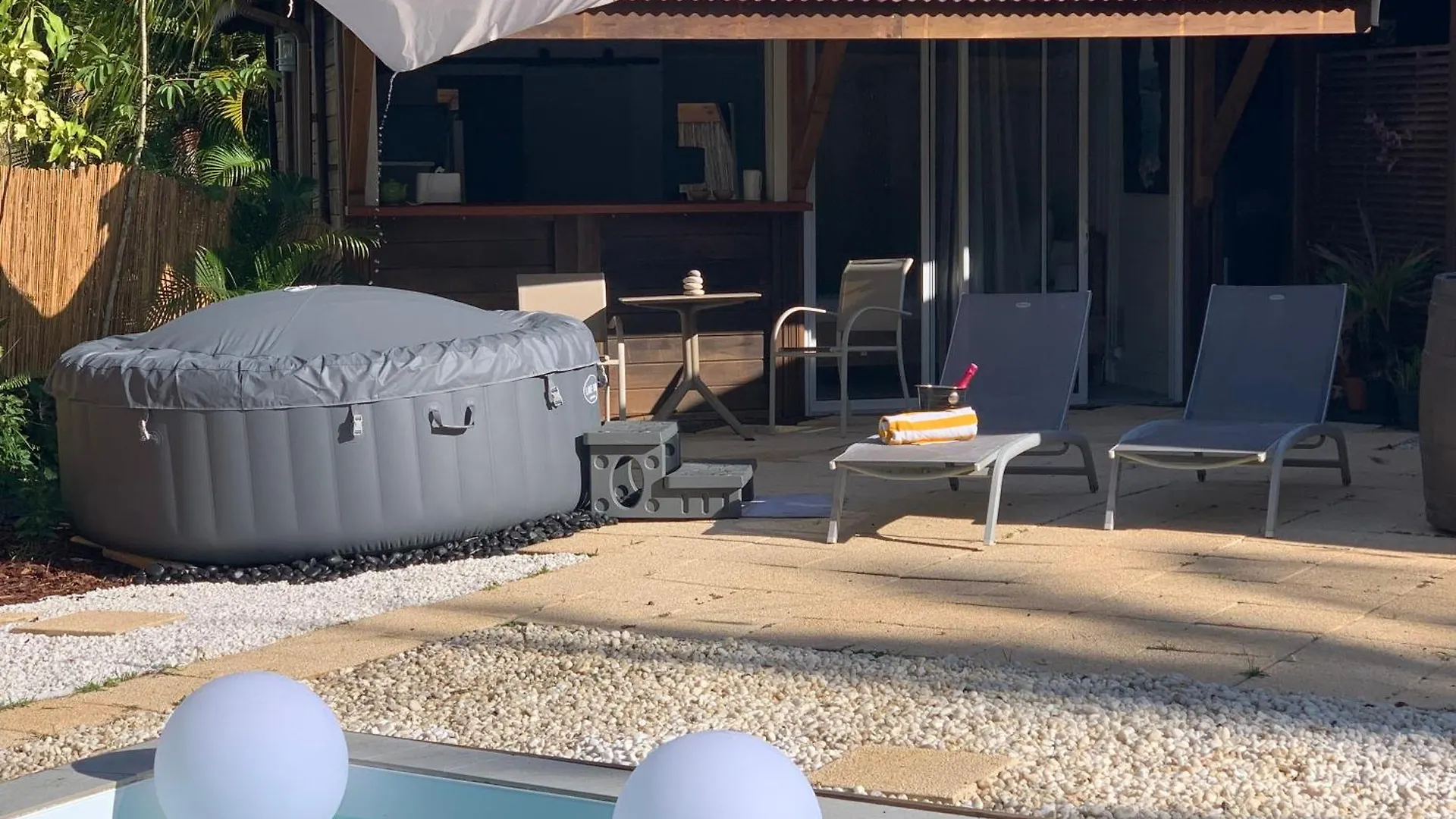 Suite Lagoon Climatisee Avec Piscine, Spa Privatif Riviere-Salee 0*,